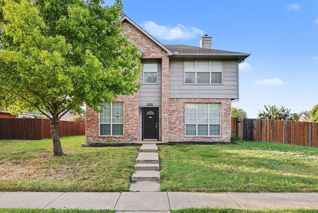 10700 Castle Drive, Frisco, TX 75035