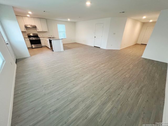 7227 Satellite Way, San Antonio, TX 78252