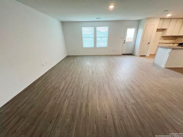 7227 Satellite Way, San Antonio, TX 78252