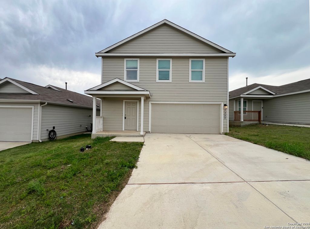 7227 Satellite Way, San Antonio, TX 78252