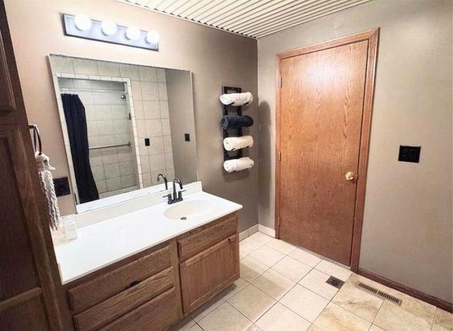 22598 700th Avenue, Albert Lea, MN 56007