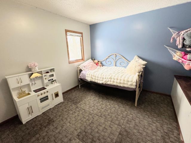 22598 700th Avenue, Albert Lea, MN 56007