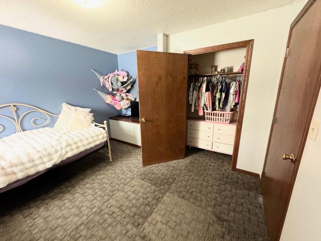 22598 700th Avenue, Albert Lea, MN 56007