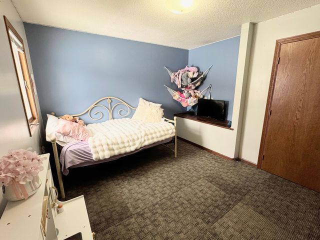 22598 700th Avenue, Albert Lea, MN 56007