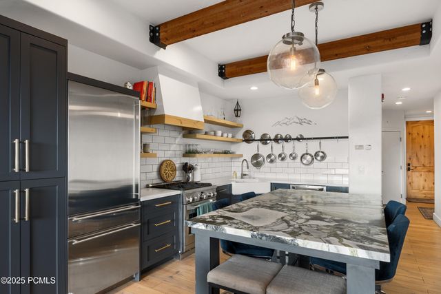 6020 Park Lane South 70, Park City, UT 84098