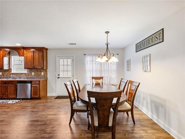 8258 Mountain Glen Drive, Clermont, GA 30527