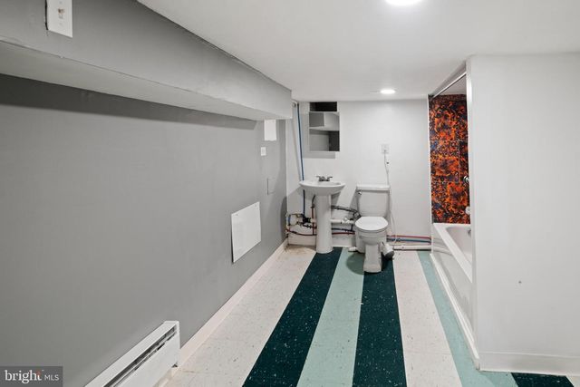 2419 N MARSHALL ST, Philadelphia, PA 19133