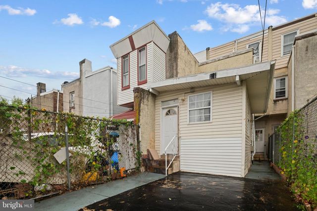 2419 N MARSHALL ST, Philadelphia, PA 19133