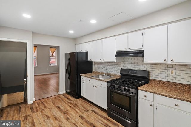 2419 N MARSHALL ST, Philadelphia, PA 19133