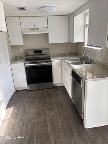 2931 Ormond Avenue, Panama City, FL 32405