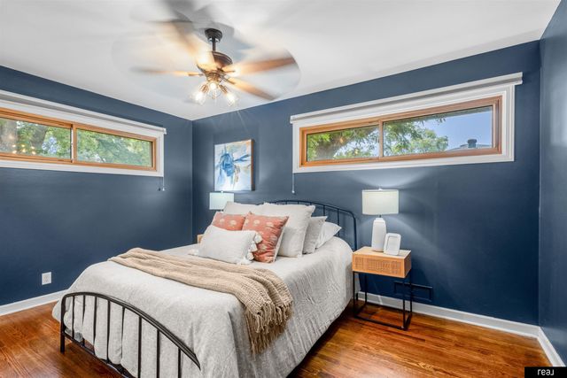 2815 S 102nd Street, Omaha, NE 68124