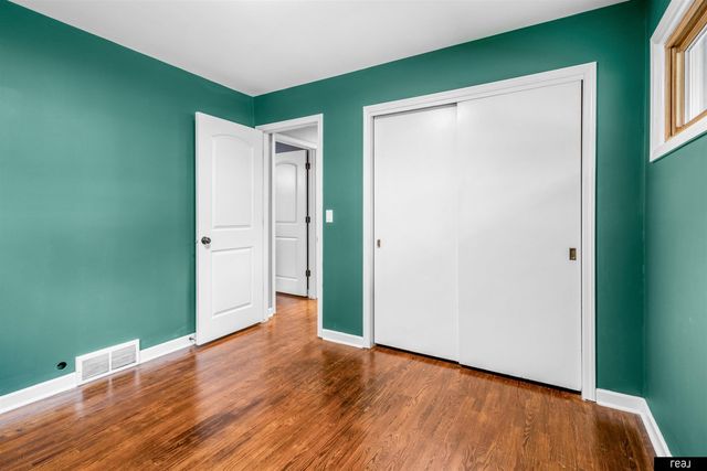2815 S 102nd Street, Omaha, NE 68124