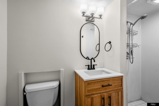 2815 S 102nd Street, Omaha, NE 68124