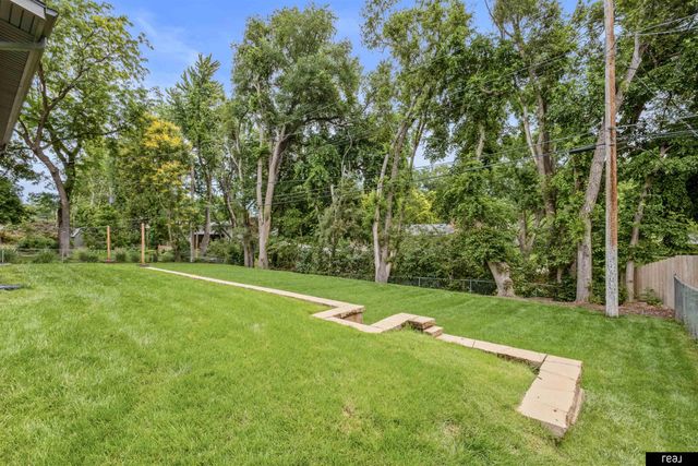 2815 S 102nd Street, Omaha, NE 68124