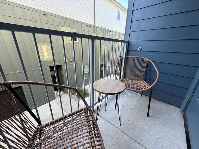 5317 Reiger Avenue 304, Dallas, TX 75214