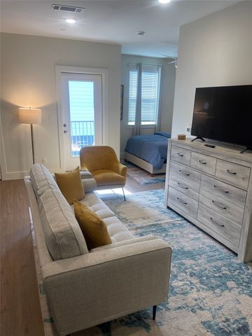 5317 Reiger Avenue 304, Dallas, TX 75214