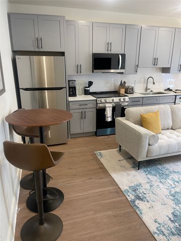 5317 Reiger Avenue 304, Dallas, TX 75214