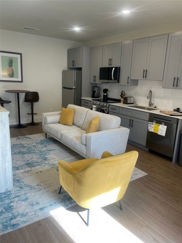 5317 Reiger Avenue 304, Dallas, TX 75214