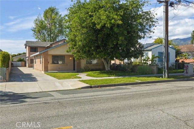 539 N Pasadena, Azusa, CA 91702
