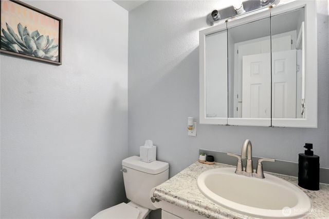 2533 Fir Avenue, Bremerton, WA 98310