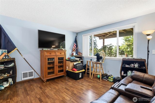 2533 Fir Avenue, Bremerton, WA 98310