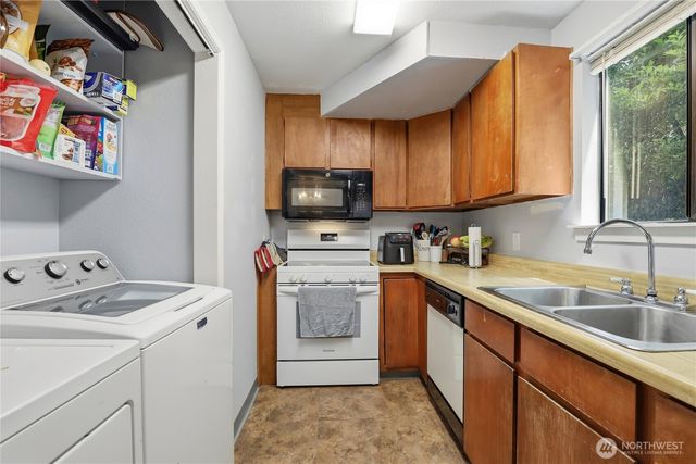 2533 Fir Avenue, Bremerton, WA 98310