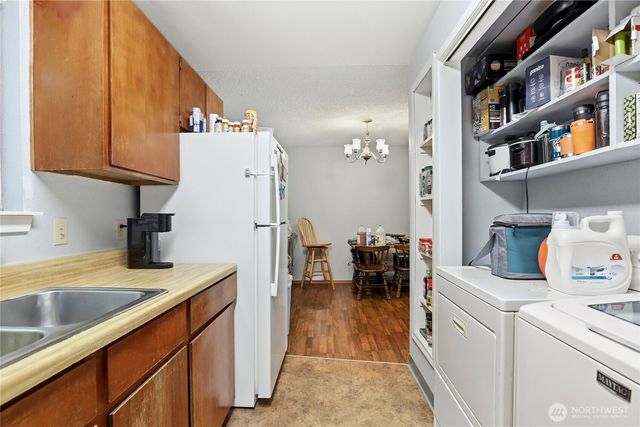 2533 Fir Avenue, Bremerton, WA 98310