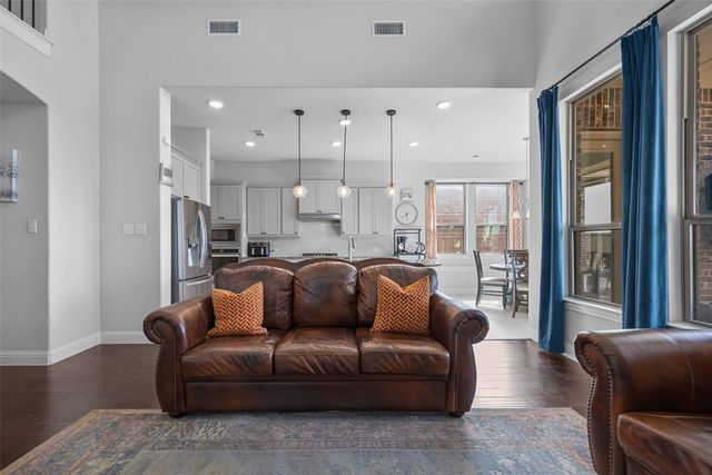 2807 Newsom Ridge Drive, Mansfield, TX 76063