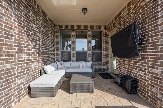 2807 Newsom Ridge Drive, Mansfield, TX 76063