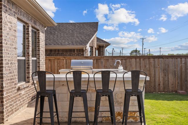 2807 Newsom Ridge Drive, Mansfield, TX 76063