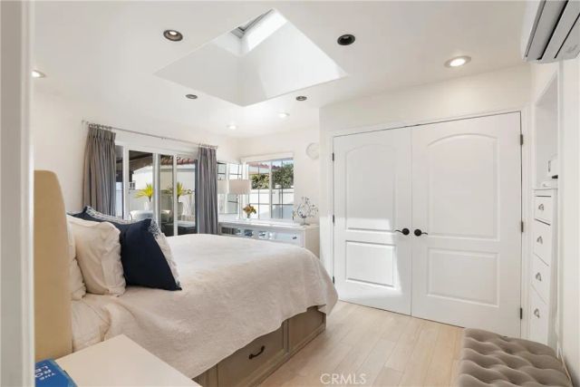 142 Liberty, Newport Beach, CA 92660