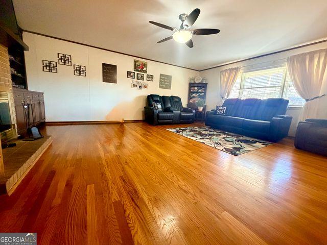 89 W Highland Drive, Ringgold, GA 30736