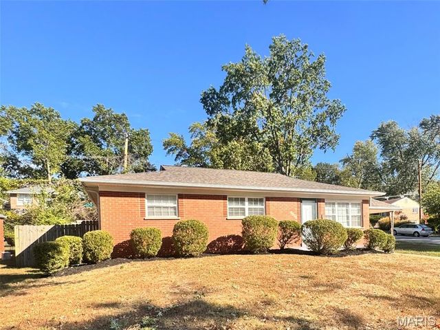 1500 Mendell Drive, University City, MO 63130