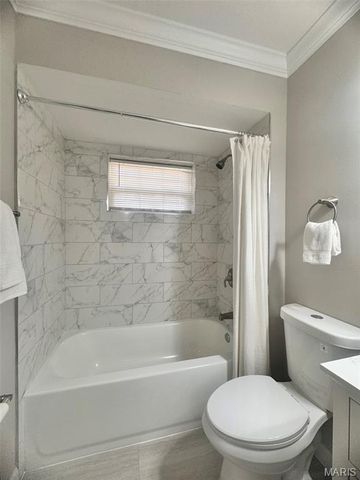 1500 Mendell Drive, University City, MO 63130