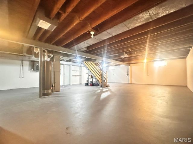 1500 Mendell Drive, University City, MO 63130