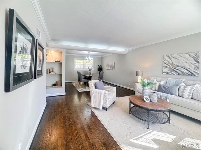 1500 Mendell Drive, University City, MO 63130