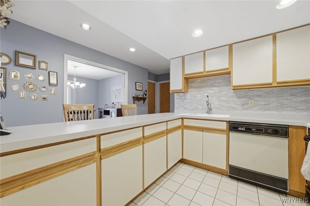 1155 Youngs Road A, Amherst, NY 14207