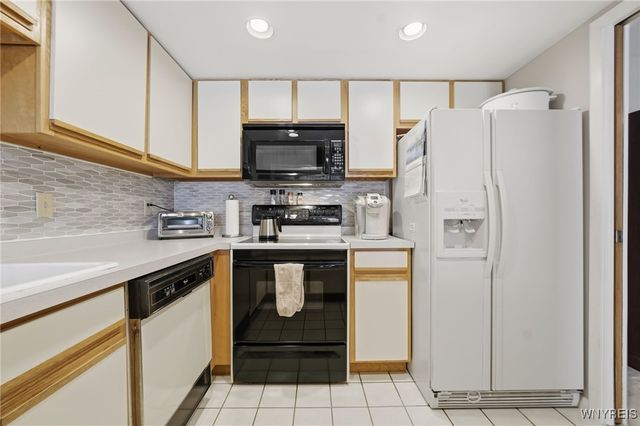 1155 Youngs Road A, Amherst, NY 14207