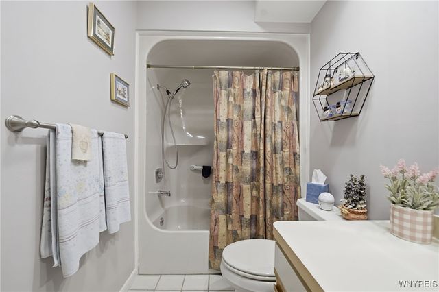 1155 Youngs Road A, Amherst, NY 14207