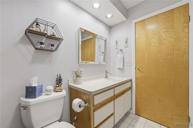 1155 Youngs Road A, Amherst, NY 14207