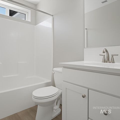 1911 Oregon Ave, Caldwell, ID 83605