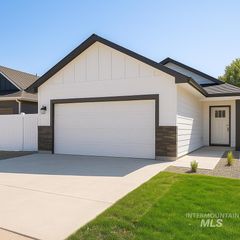 1911 Oregon Ave, Caldwell, ID 83605