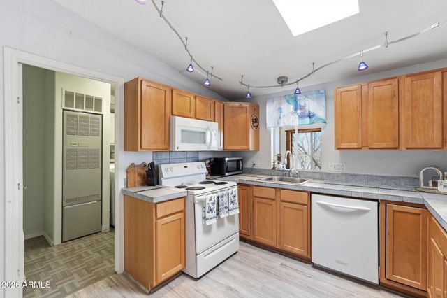 816 N RIDGEVIEW Place, Huachuca City, AZ 85616