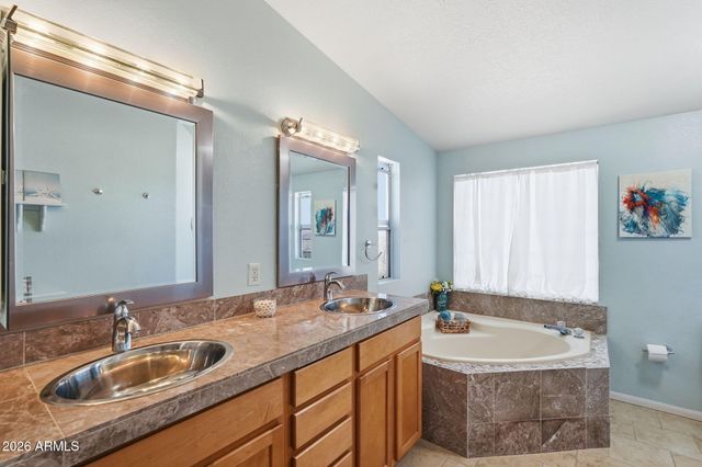 816 N RIDGEVIEW Place, Huachuca City, AZ 85616