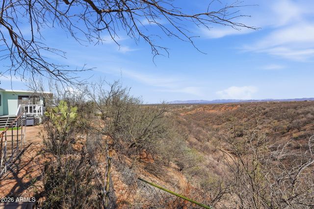 816 N RIDGEVIEW Place, Huachuca City, AZ 85616