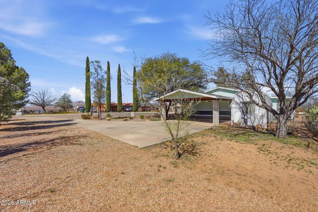 816 N RIDGEVIEW Place, Huachuca City, AZ 85616
