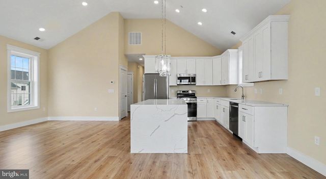 13214 OCEAN DR, Ocean City, MD 21842