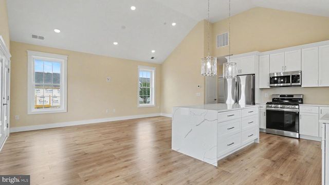 13214 OCEAN DR, Ocean City, MD 21842