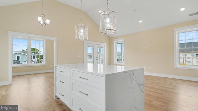 13214 OCEAN DR, Ocean City, MD 21842