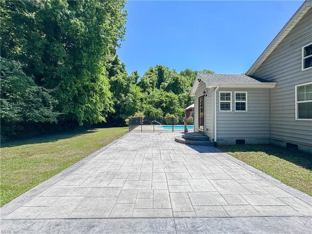 1675 Mount Lebanon AVE, Suffolk, VA 23436